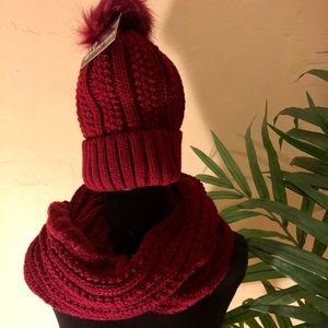 🔥Pom Pom Hat and Scarf set